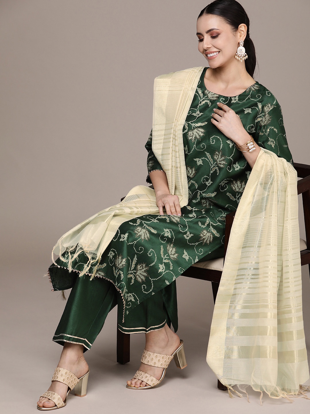 

Anouk Women Floral Printed Regular Chanderi Silk Kurta with Sharara & With Dupatta, Green