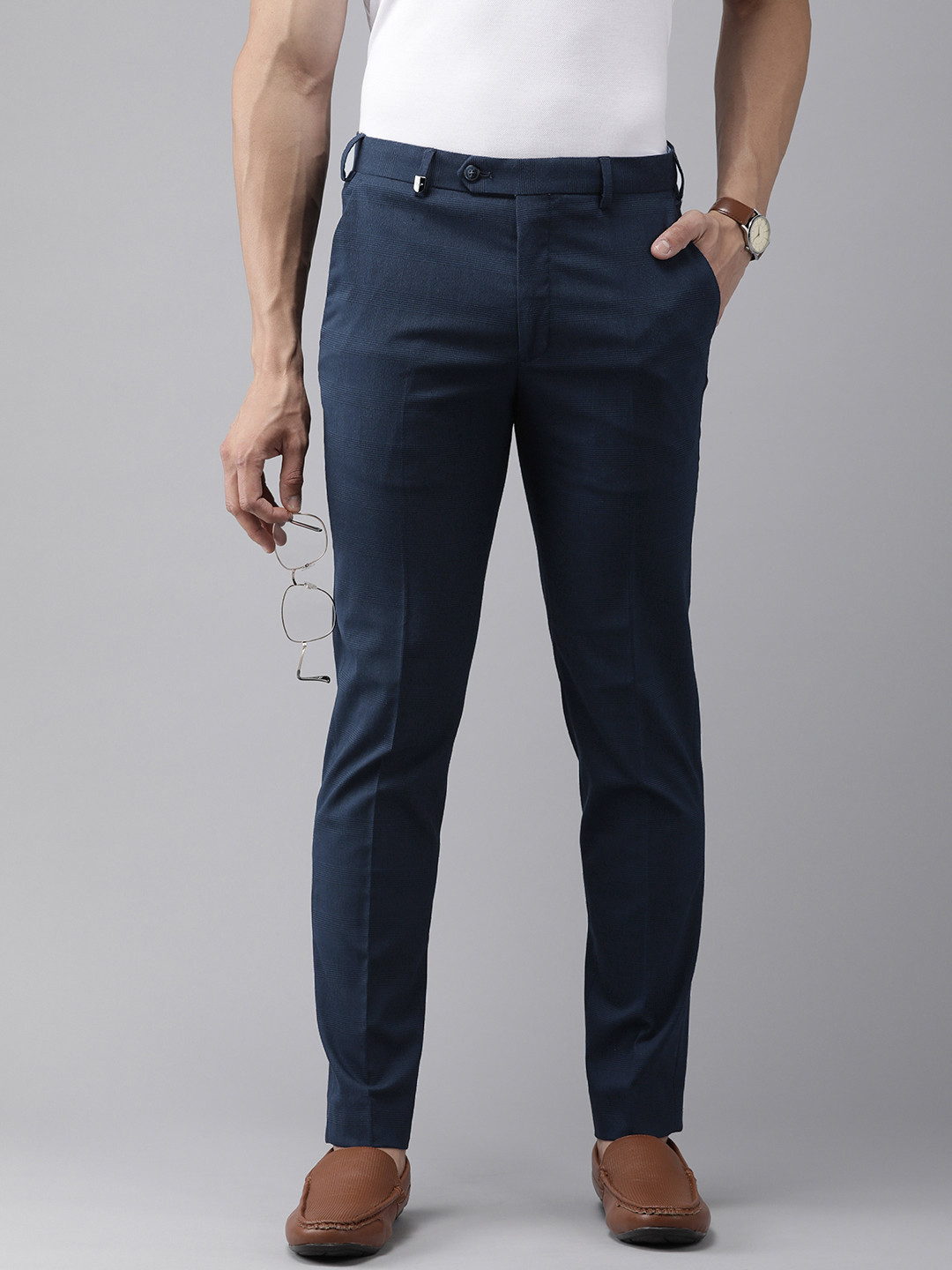 

Park Avenue Men Neo Fit Checked Trousers, Blue