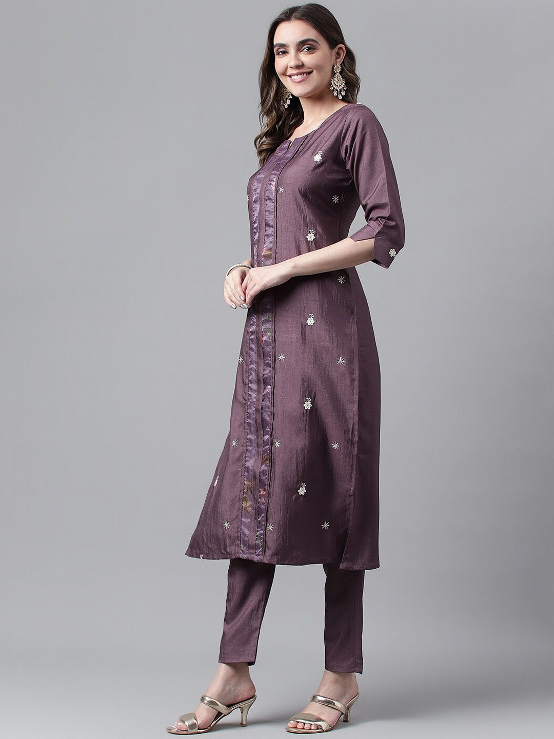 

RAJGRANTH Purple & White Embroidered Notched Neck Sequinned Kurta With Trousers & Dupatta