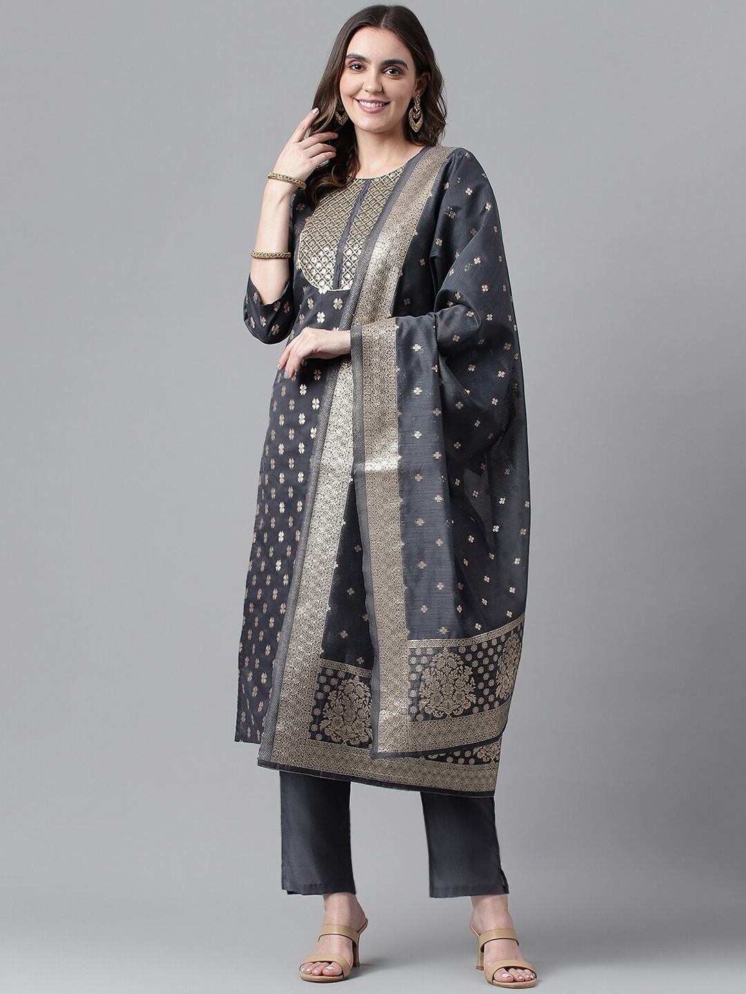 

RAJGRANTH Grey & Gold Floral Woven Design Sequinned Kurta With Trousers & Dupatta