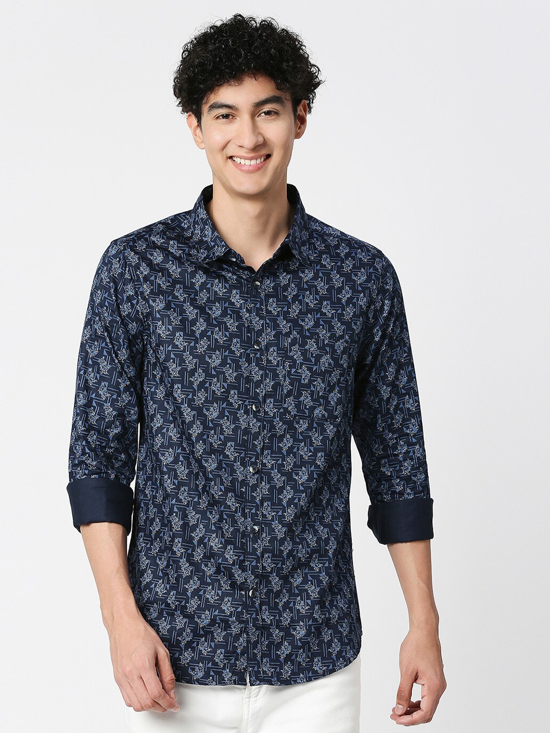 

VALEN CLUB Slim Fit Conversational Printed Pure Cotton Casual Shirt, Blue