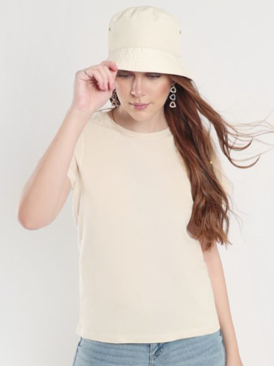 

NOBERO Round Neck Cotton T-shirt, Cream