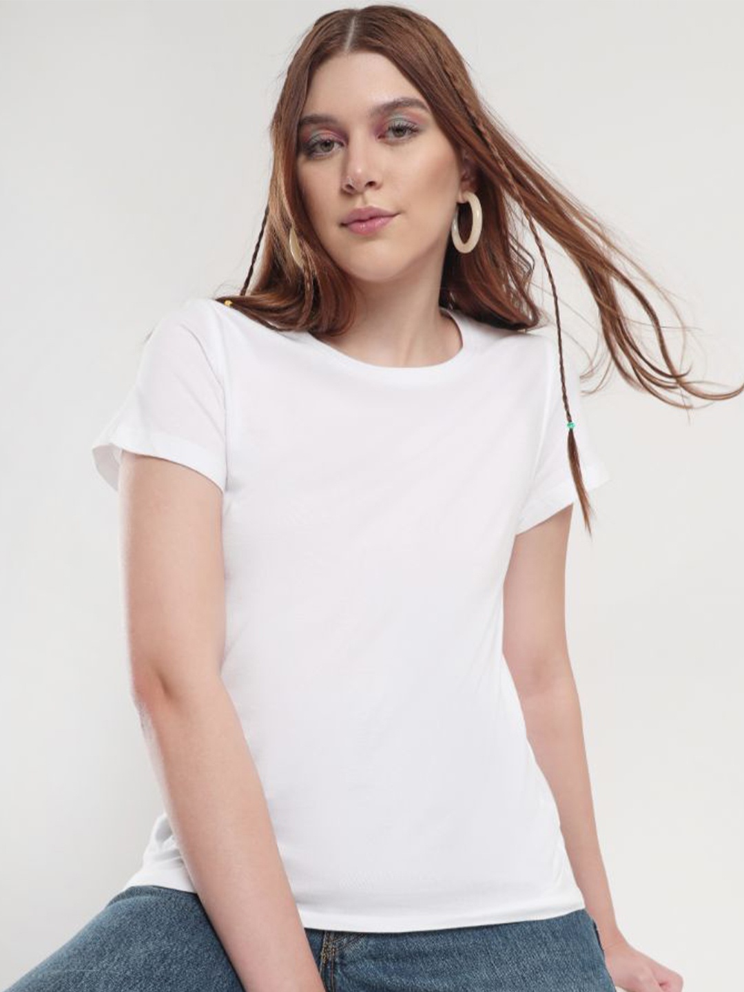 

NOBERO Round Neck Cotton T-shirt, White