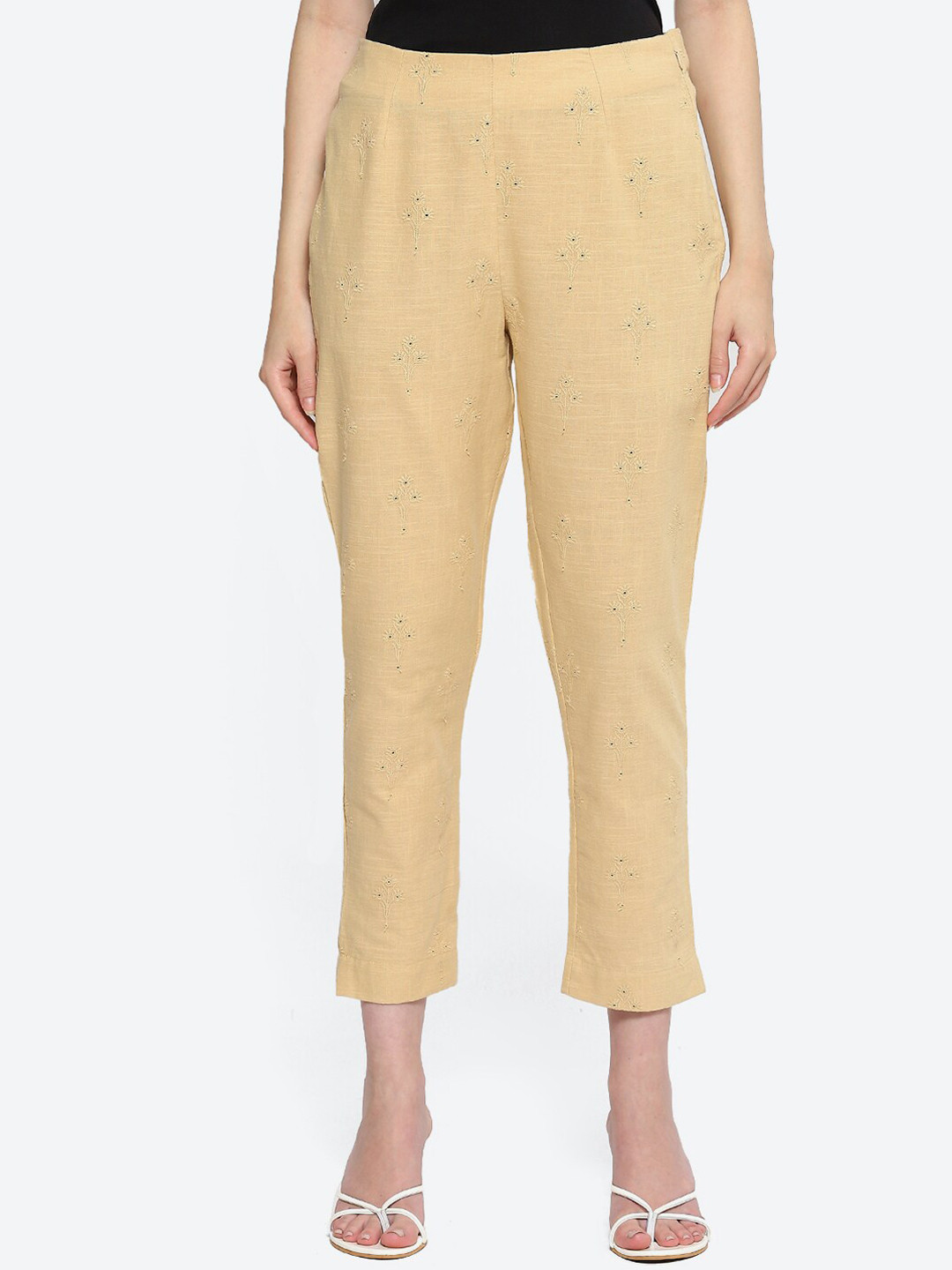 

Biba Women Ethnic Motif Schifilli Cropped Trousers, Beige