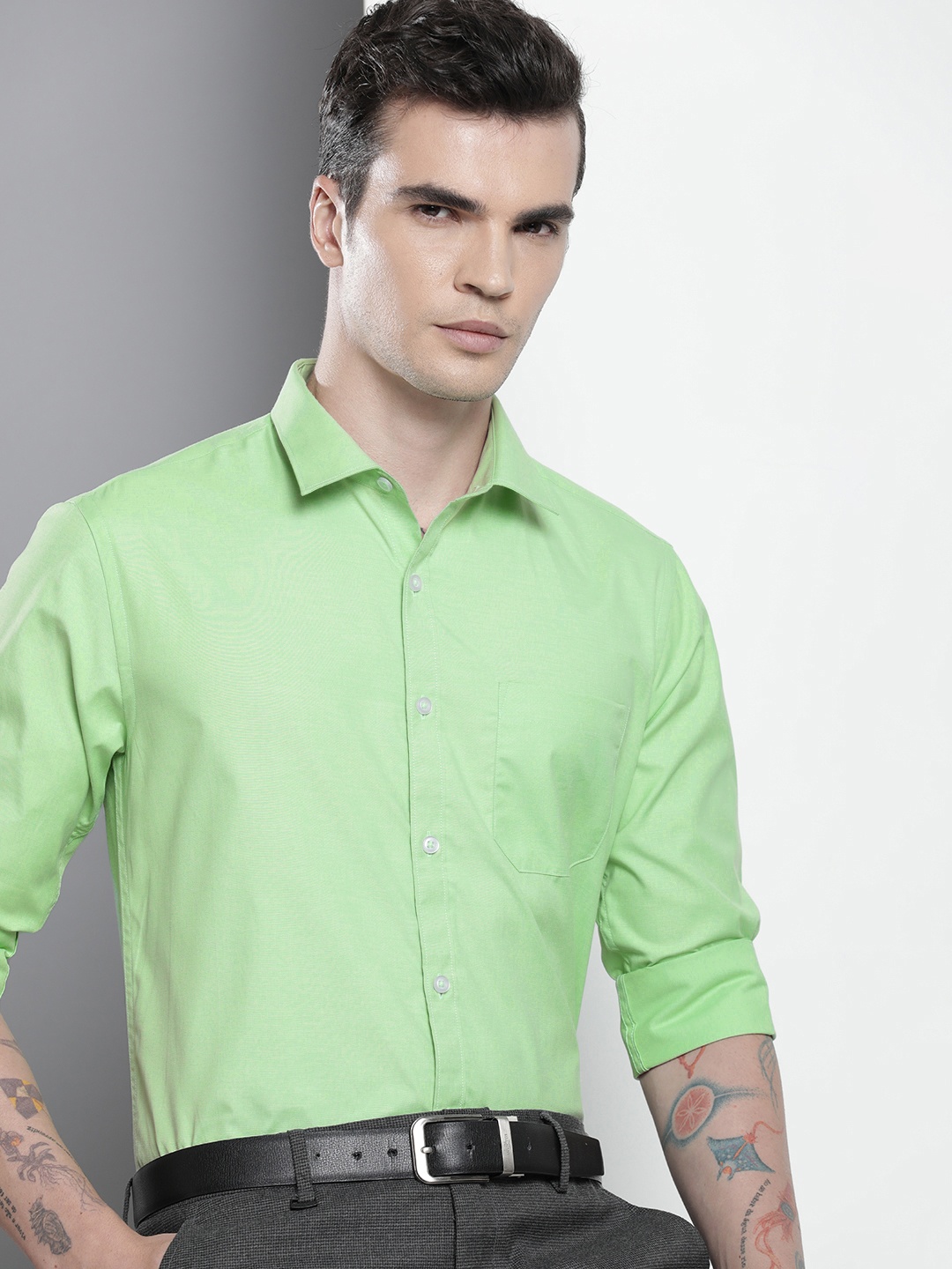 

The Indian Garage Co. X Luxe Men Slim Fit Cotton Formal Shirt, Green