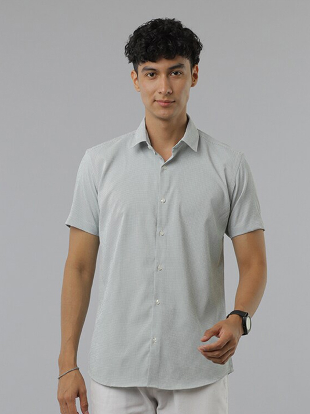 

FOGA New Micro Checked Spread Collar Pure Cotton Casual Shirt, Grey