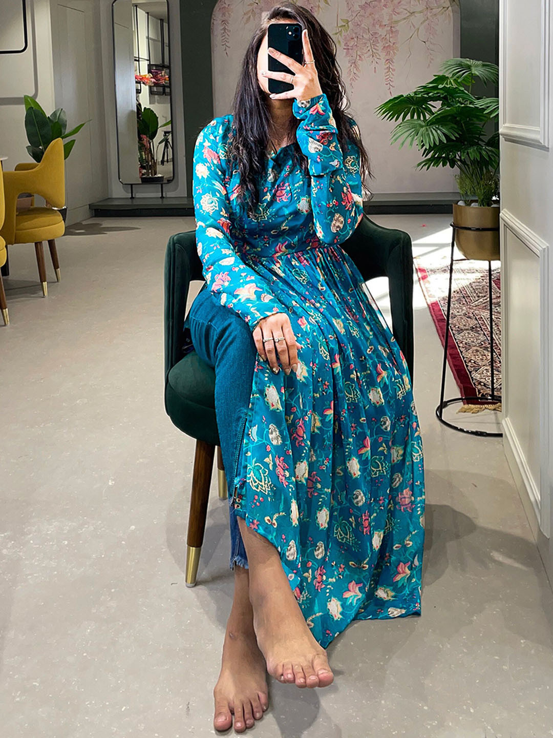 

LOOKNBOOK ART Floral Printed Notched Neck A-Line Kurta, Blue