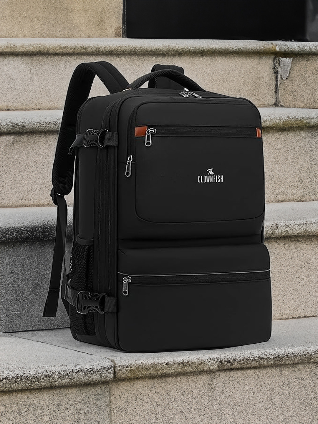 

THE CLOWNFISH 28 Litres Laptop Backpack, Black