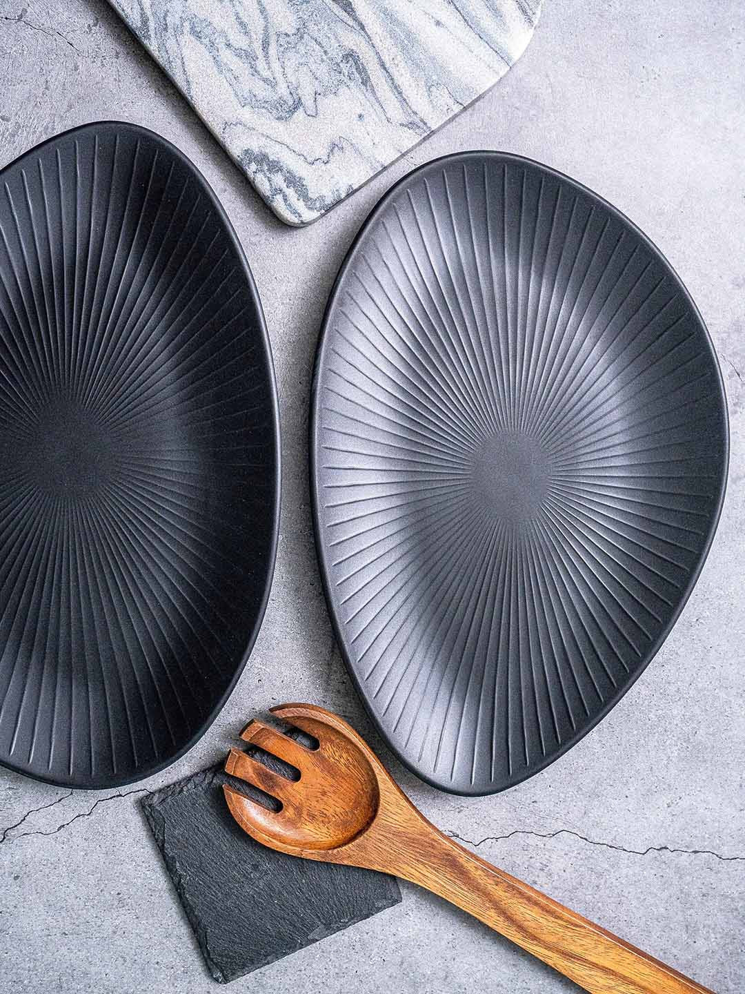 

Stehlen Black 2 Pieces Textured Large Melamine Serving Persian Platter