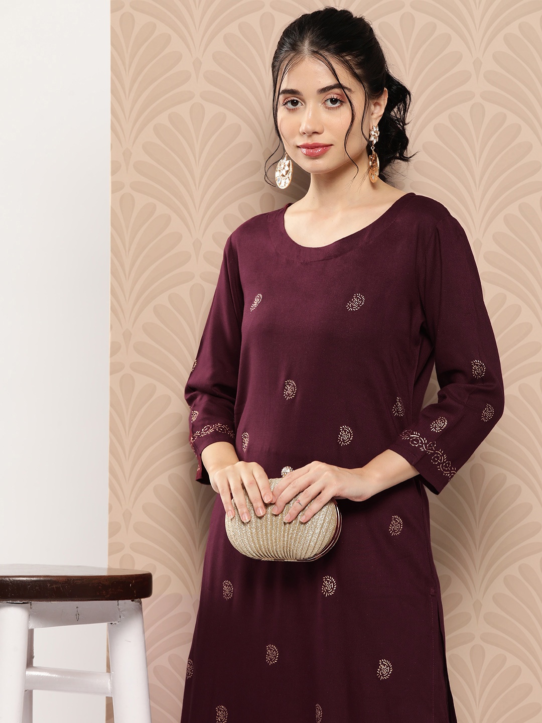 

Yufta Women Ethnic Motifs Printed Regular Kurta with Trousers, Burgundy