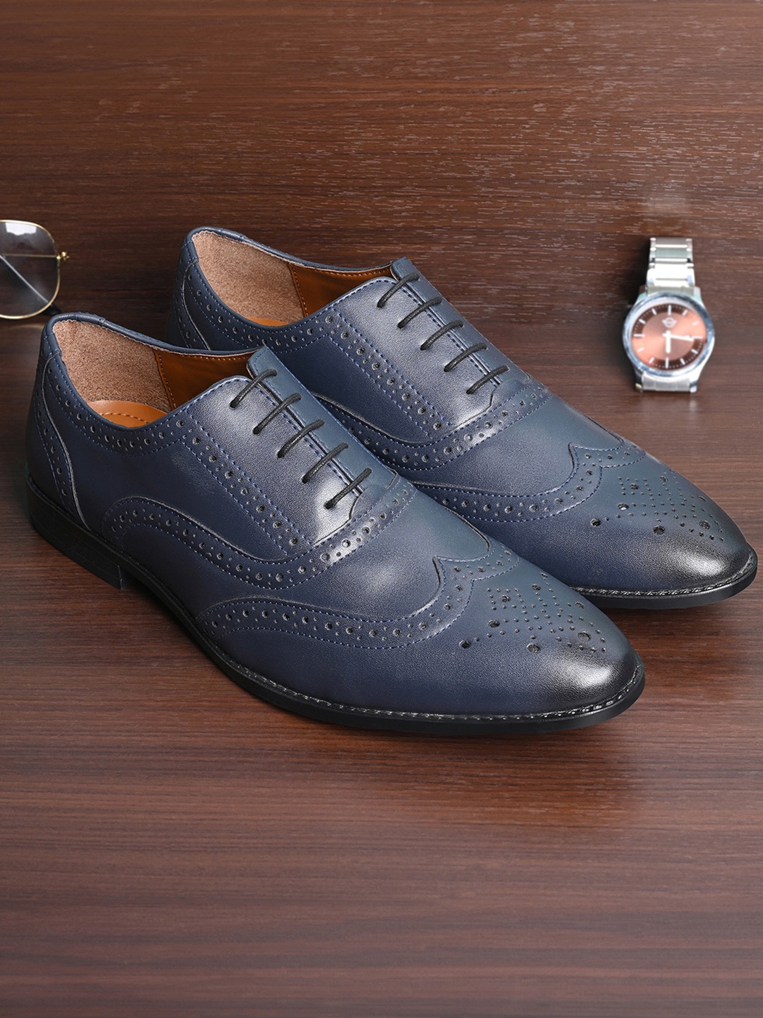 

LOUIS STITCH Men Textured Formal Lace Up Brogue Shoes, Blue