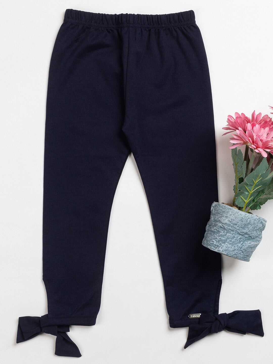 

PAMPOLINA Girls Regular Fit Cotton Mid-Rise Capris, Navy blue