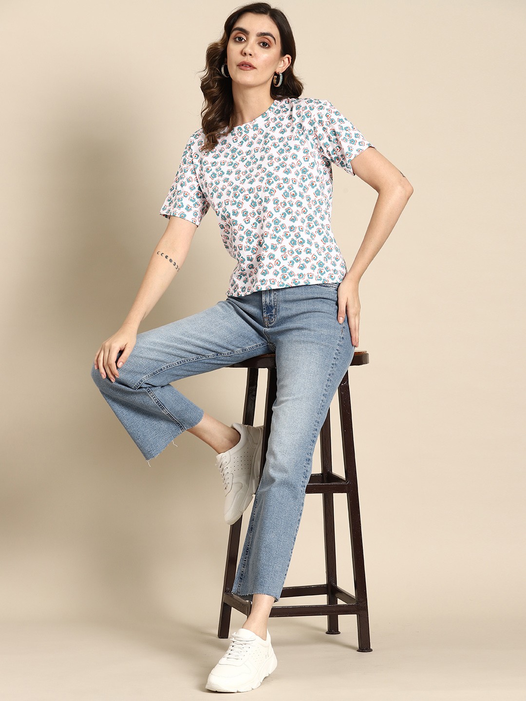 

all about you Women Floral Printed Boxy T-shirt, White