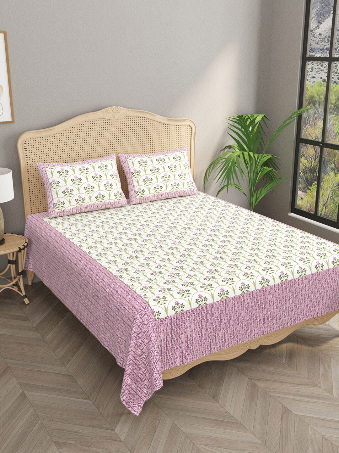 

Gulaab Jaipur Pink & White Floral 400 TC Cotton King Bedsheet with 2 Pillow Covers