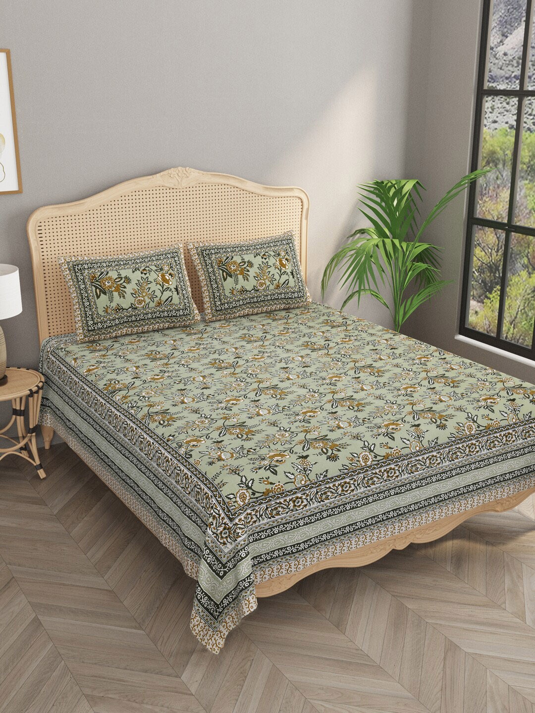 

Gulaab Jaipur Green & White Floral 400 TC Cotton King Bedsheet with 2 Pillow Covers