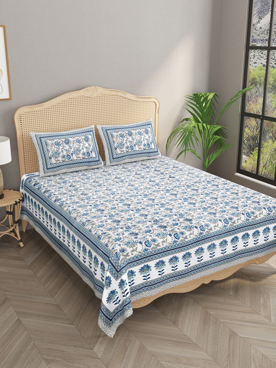 

Gulaab Jaipur Blue & White Floral 400 TC Cotton King Bedsheet with 2 Pillow Covers