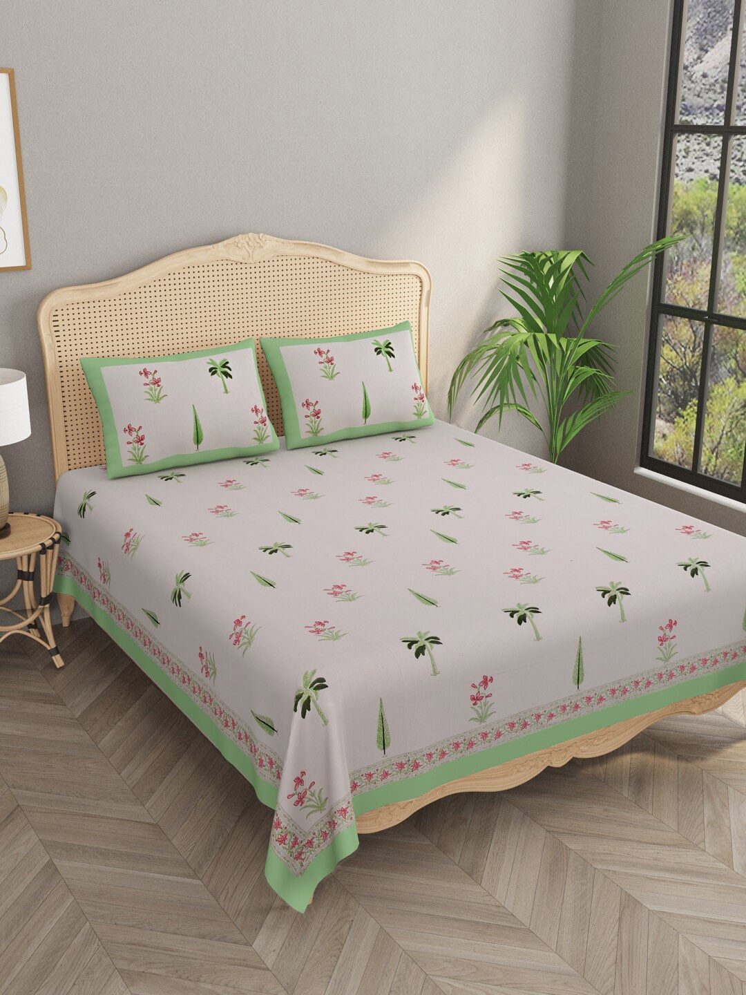 

Gulaab Jaipur White & Green Floral 600 TC Cotton King Bedsheet with 2 Pillow Covers