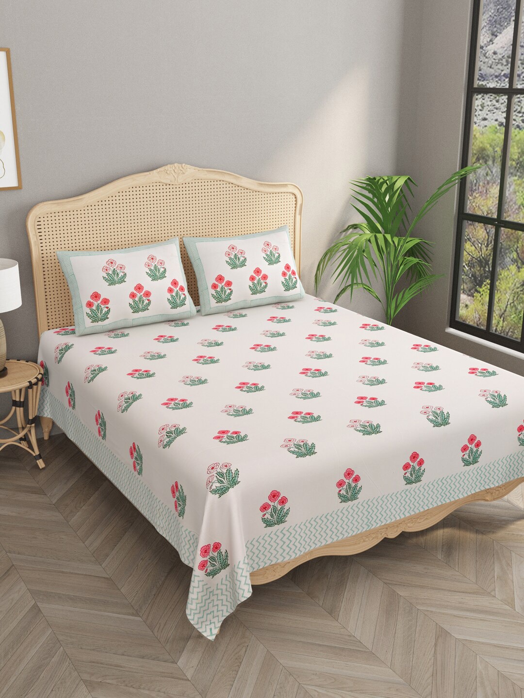 

Gulaab Jaipur White & Green Floral 600 TC Cotton King Bedsheet with 2 Pillow Covers