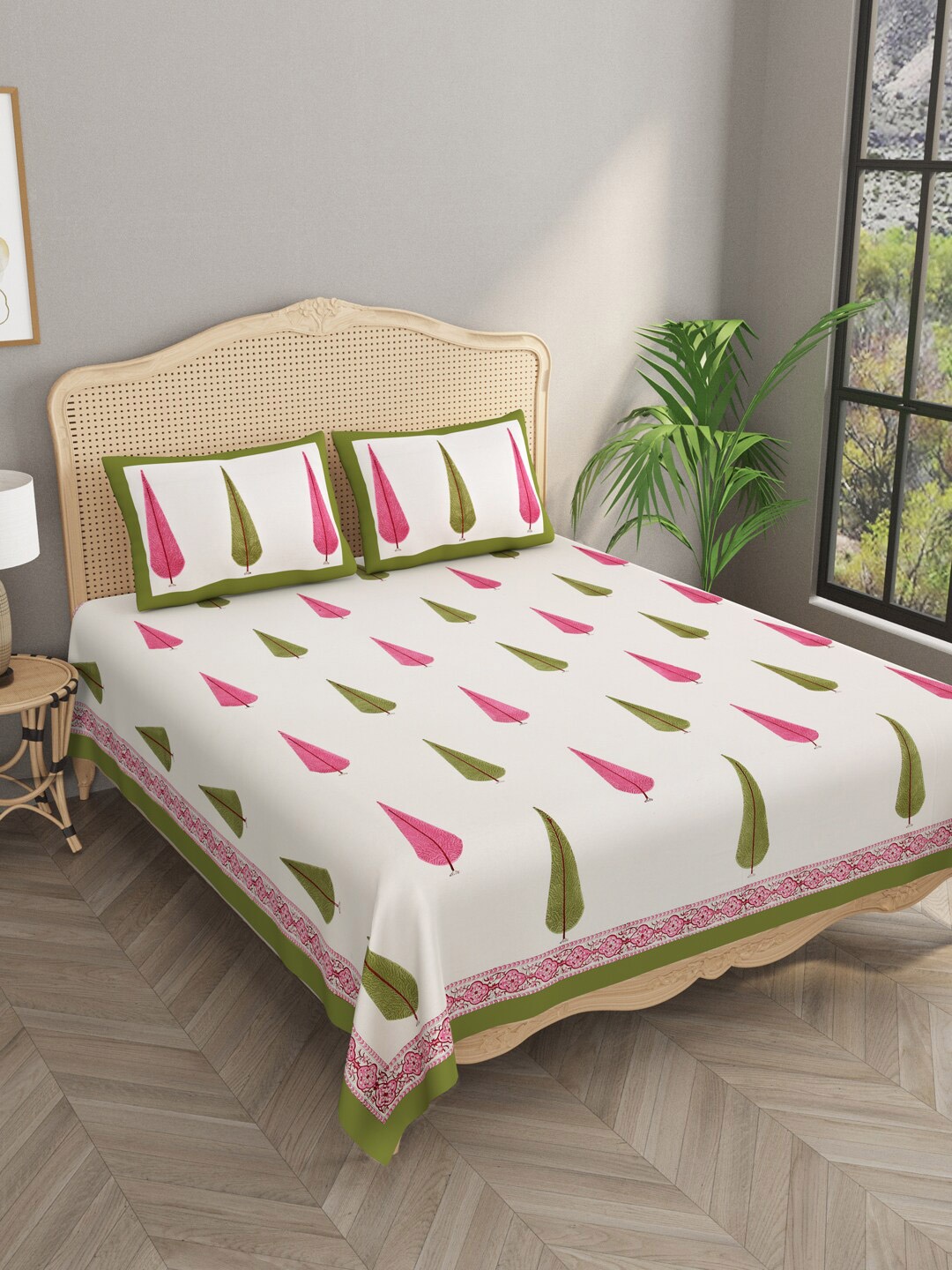 

Gulaab Jaipur White & Green Floral Cotton Flat 400 TC King Bedsheet With 2 Pillow Covers
