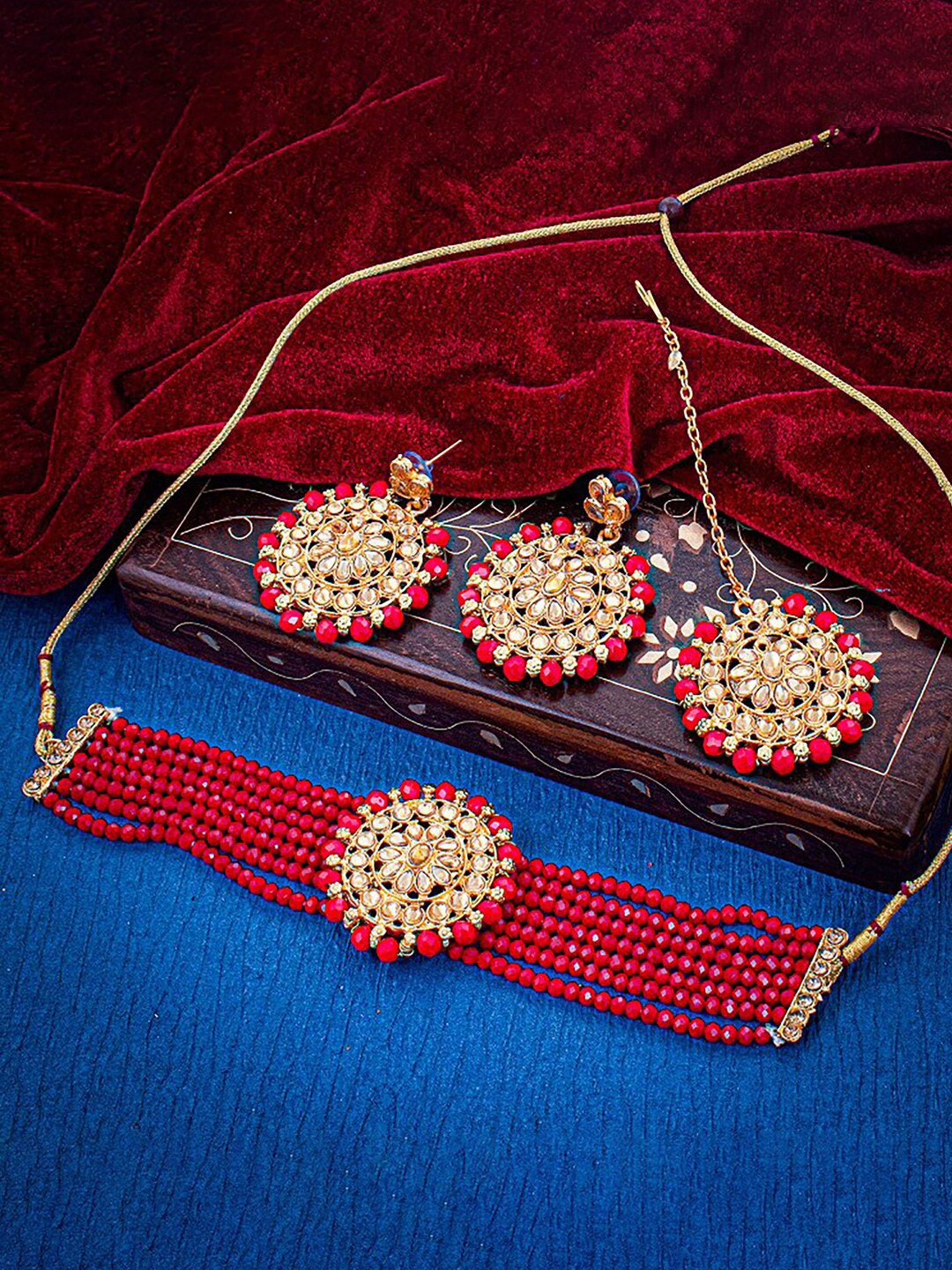 

Sukkhi Gold-Plated Stone-Studded & Beaded Jewellery Set