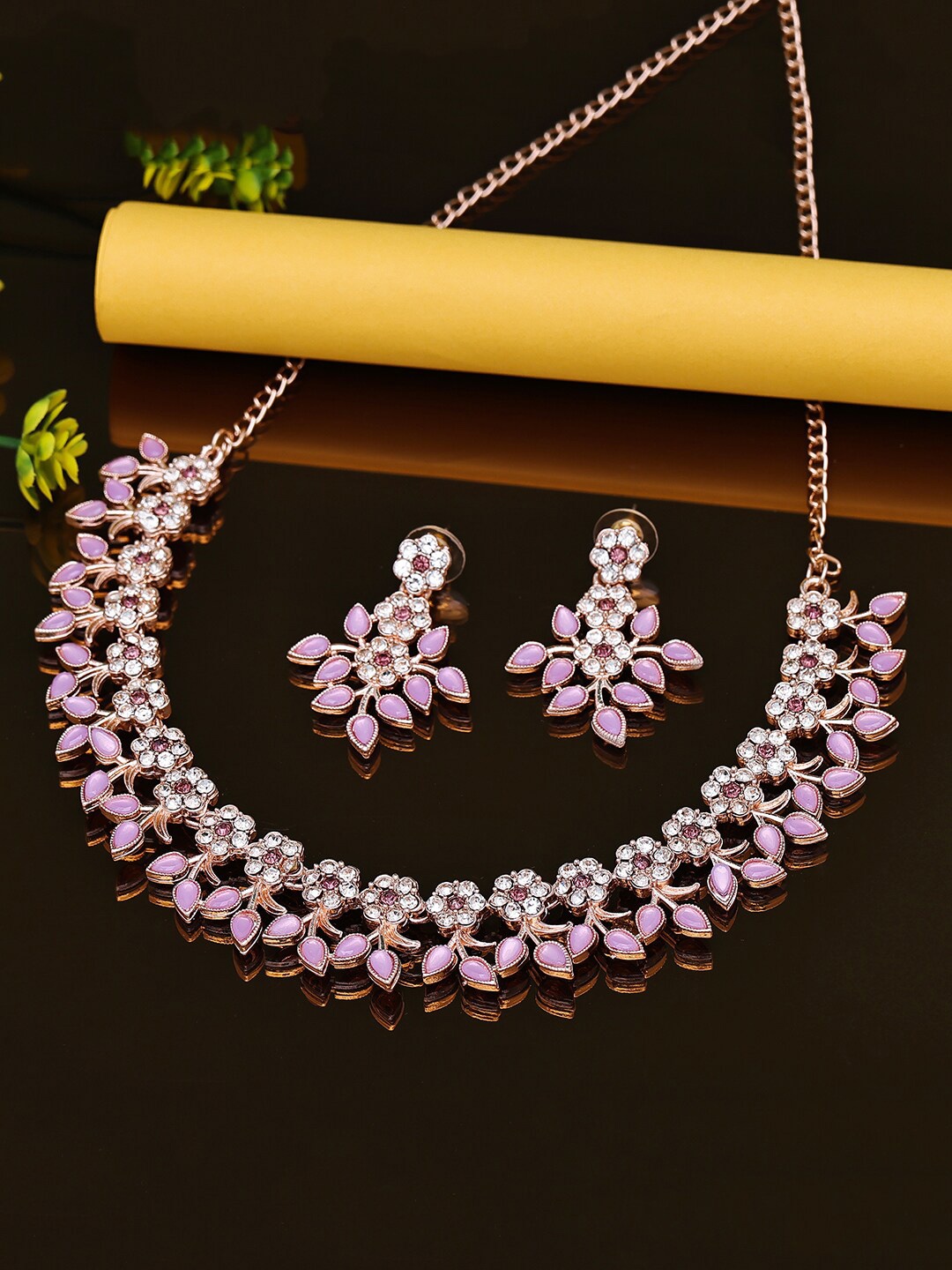 

Sukkhi Rose Gold-Plated Kundan-Studded Necklace & Earrings