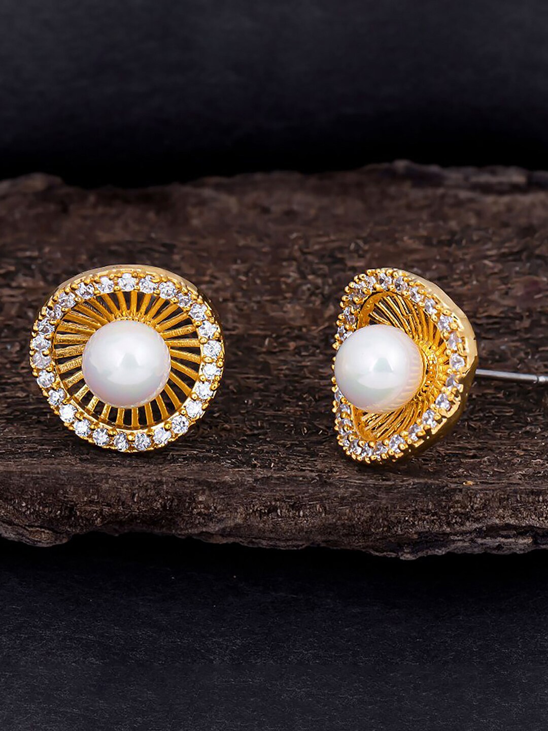 

Sukkhi Gold Plated Contemporary Studs Earrings