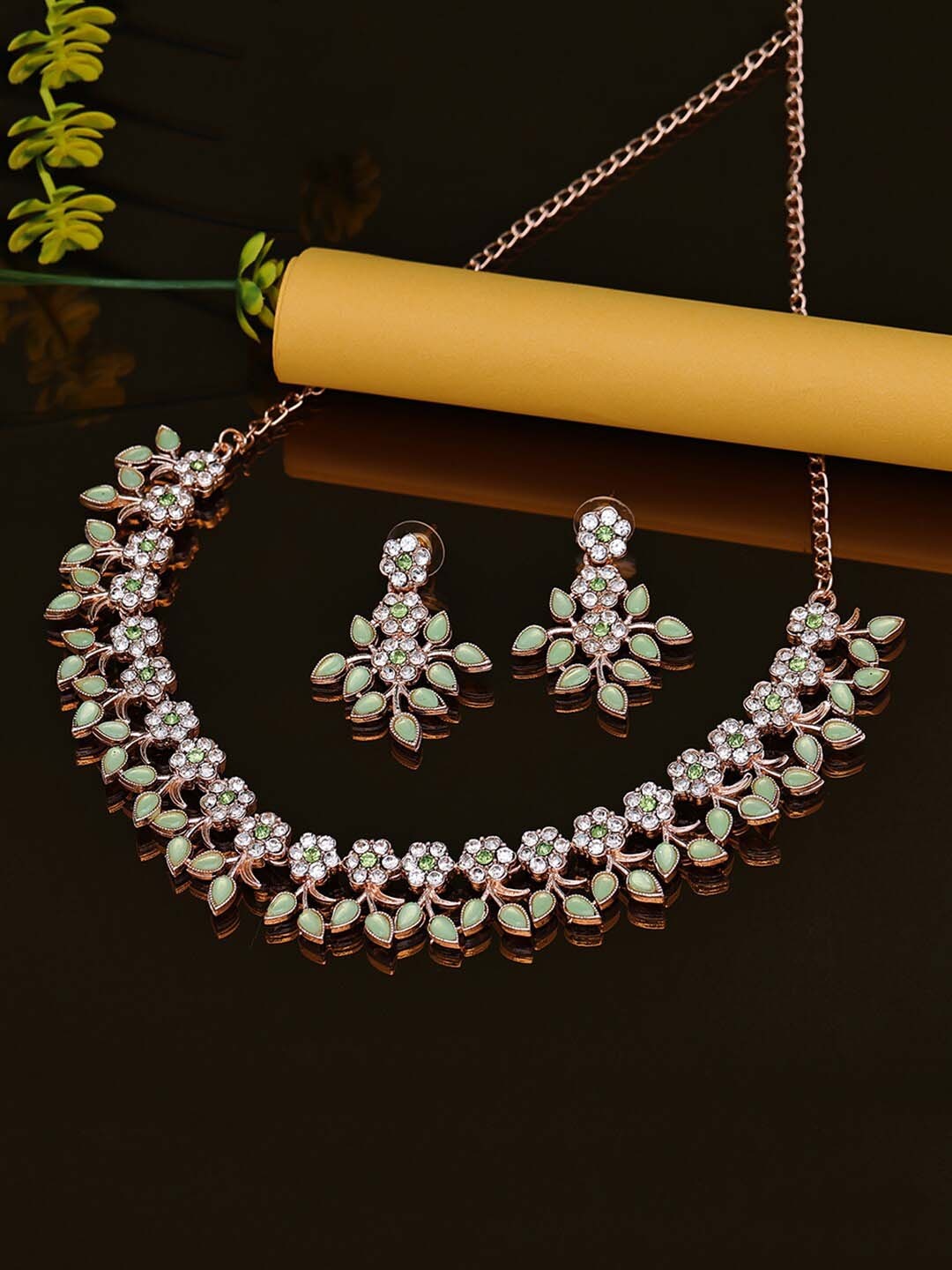 

Sukkhi Rose Gold-Plated Kundan-Studded Jewellery Set