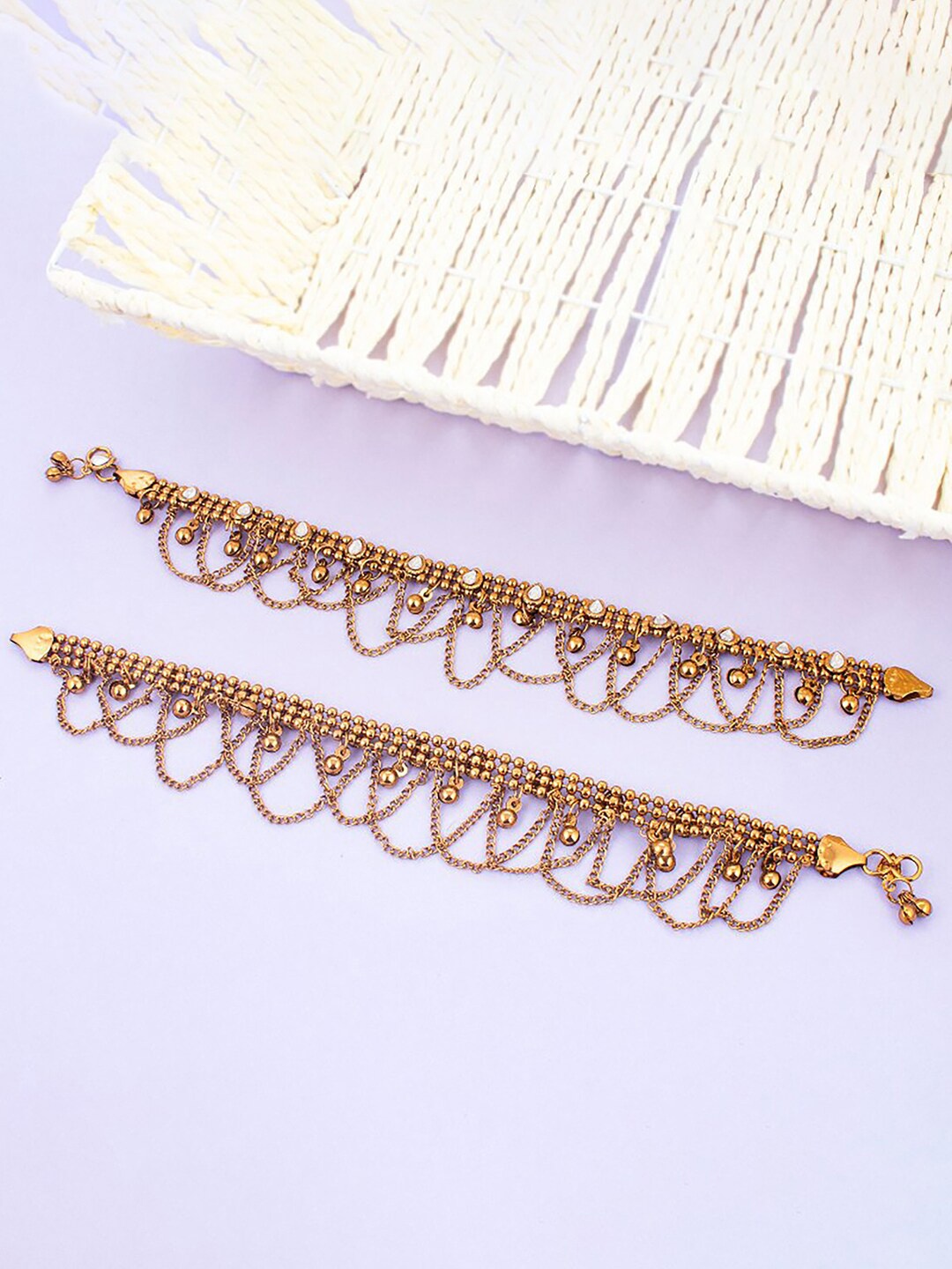 

Sukkhi 2-Pcs Gold-Plated Kundan-Studded Anklet