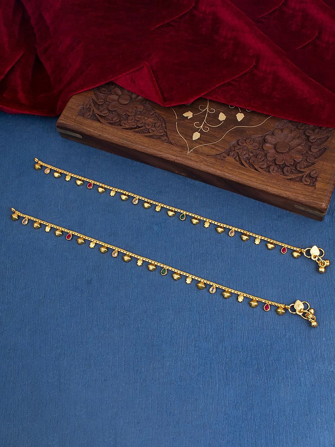 

Sukkhi Gold-Plated Stone Studded & Beaded Anklets