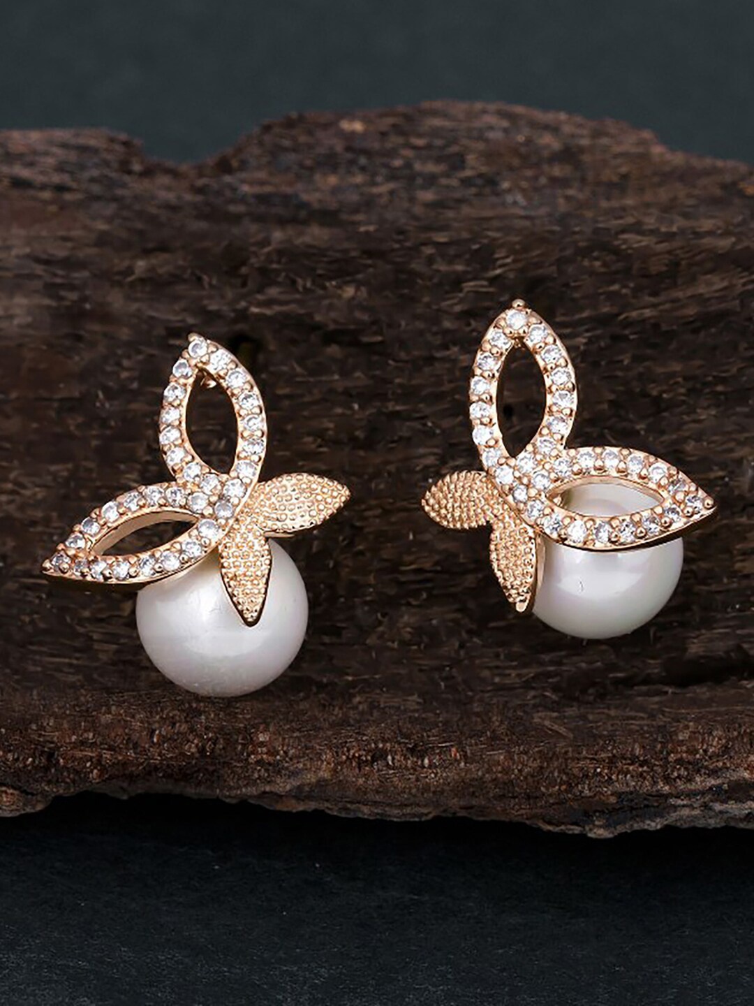 

Sukkhi Gold-Plated Contemporary Studs Earrings