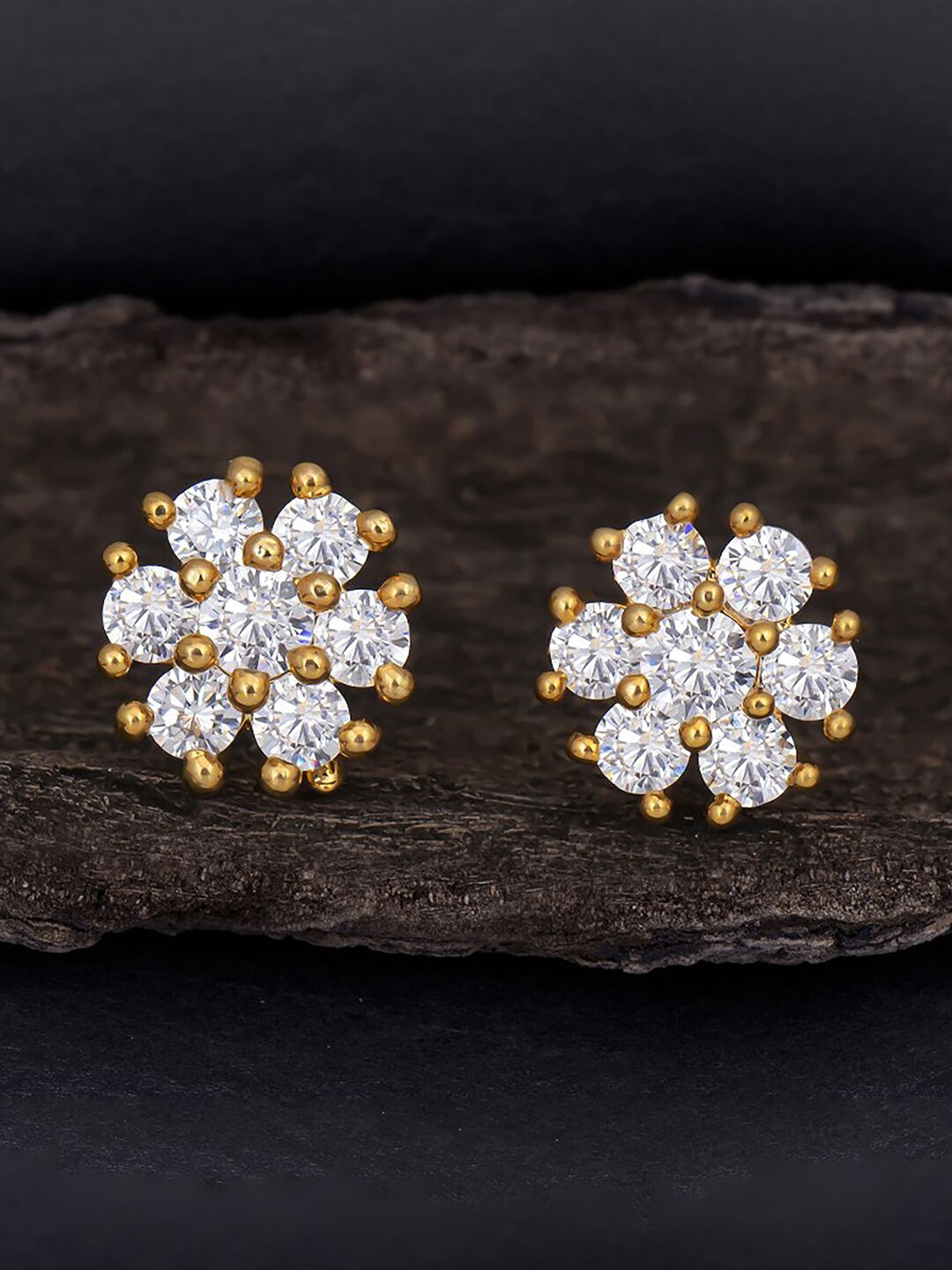 

Sukkhi Gold-Plated Floral Studs Earrings
