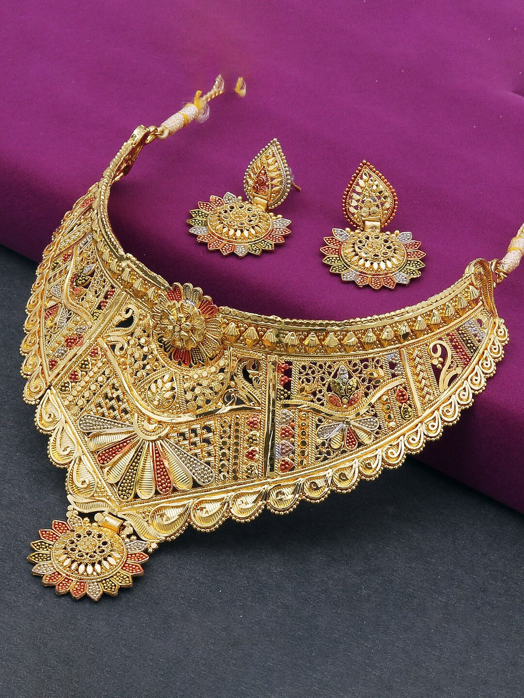 

Sukkhi 24 Kt Gold-Plated Stone Studded & Beaded Necklace and Earrings