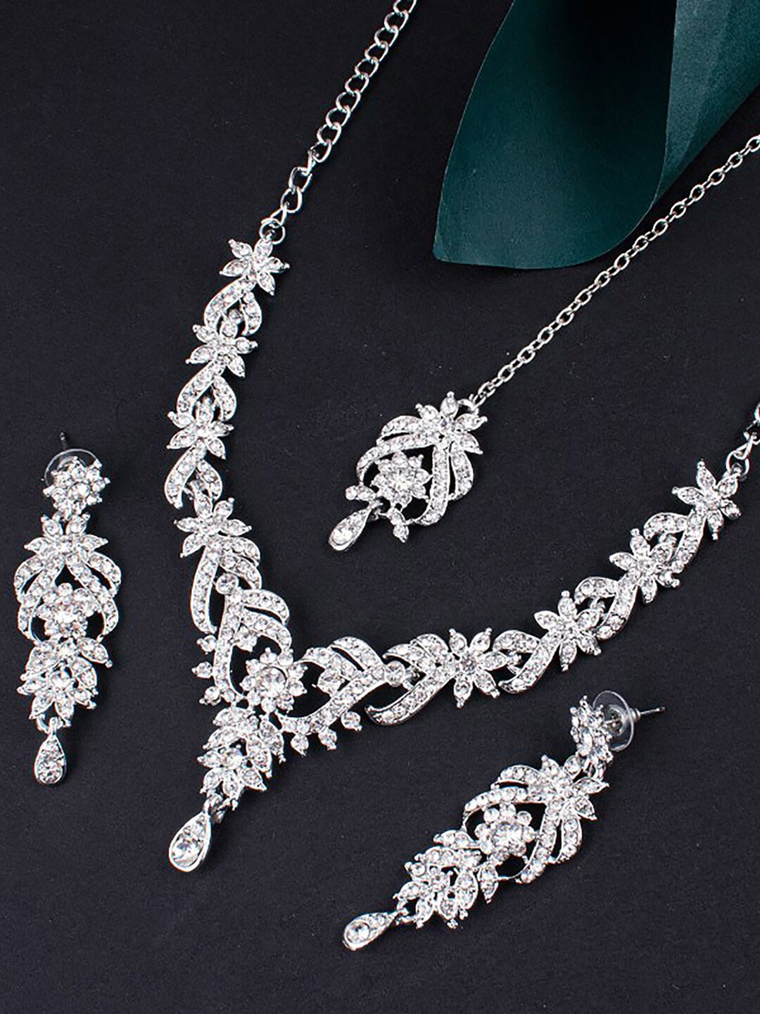 

Sukkhi Rhodium-Plated AD-Studded Jewellery Set, Silver