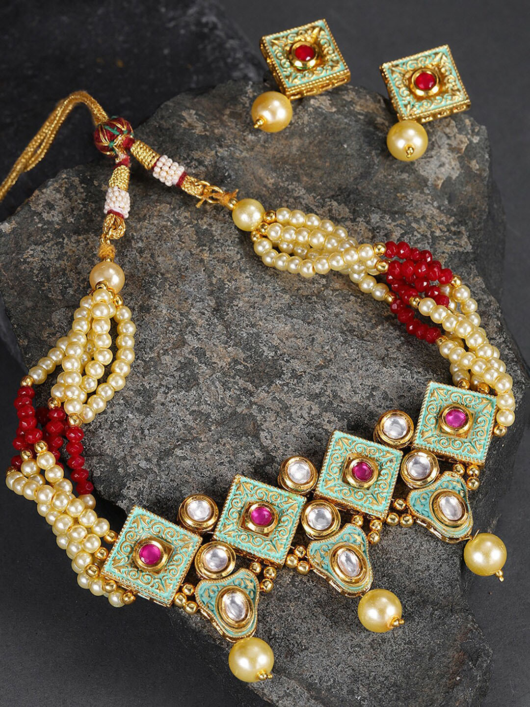 

Sukkhi Gold-Plated Kundan-Studded Necklace and Earrings