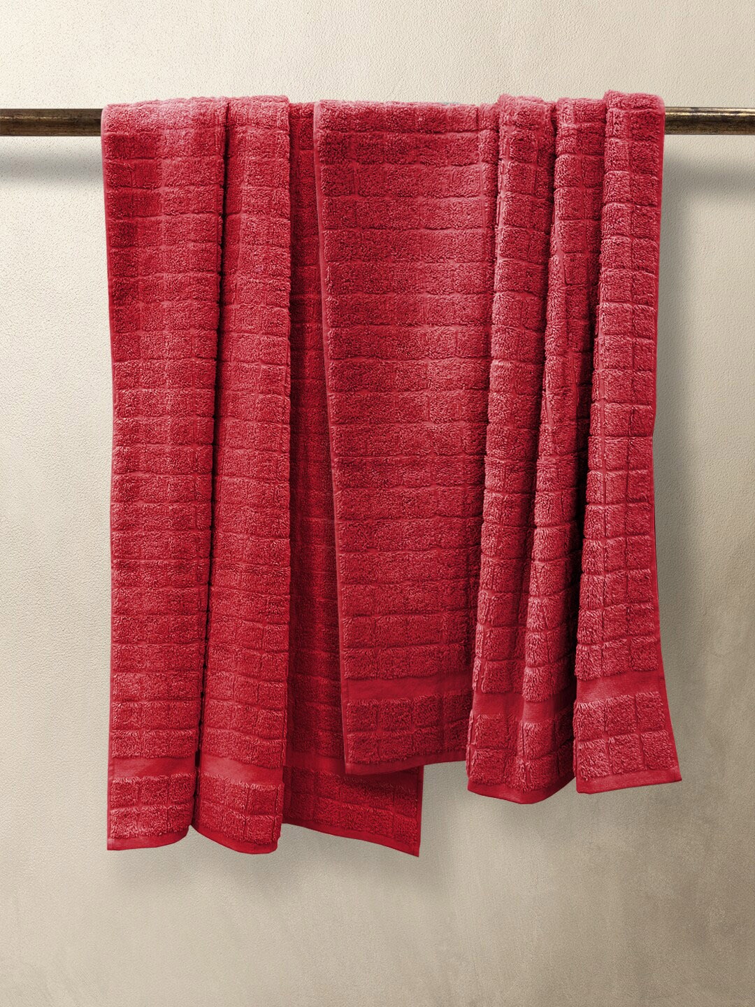 

Nautica Red 2 Pieces Self-Design 500 GSM Pure Cotton Bath Towels