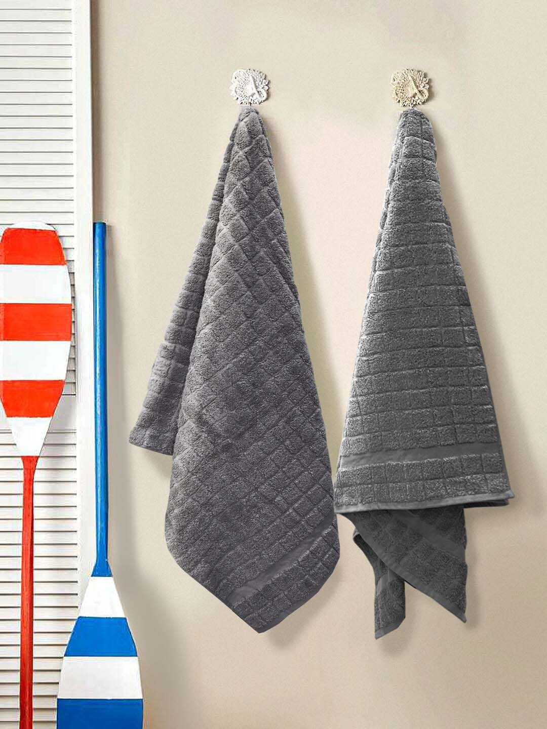

Nautica Grey 2 Pieces Self-Design 500 GSM Pure Cotton Bath Towels