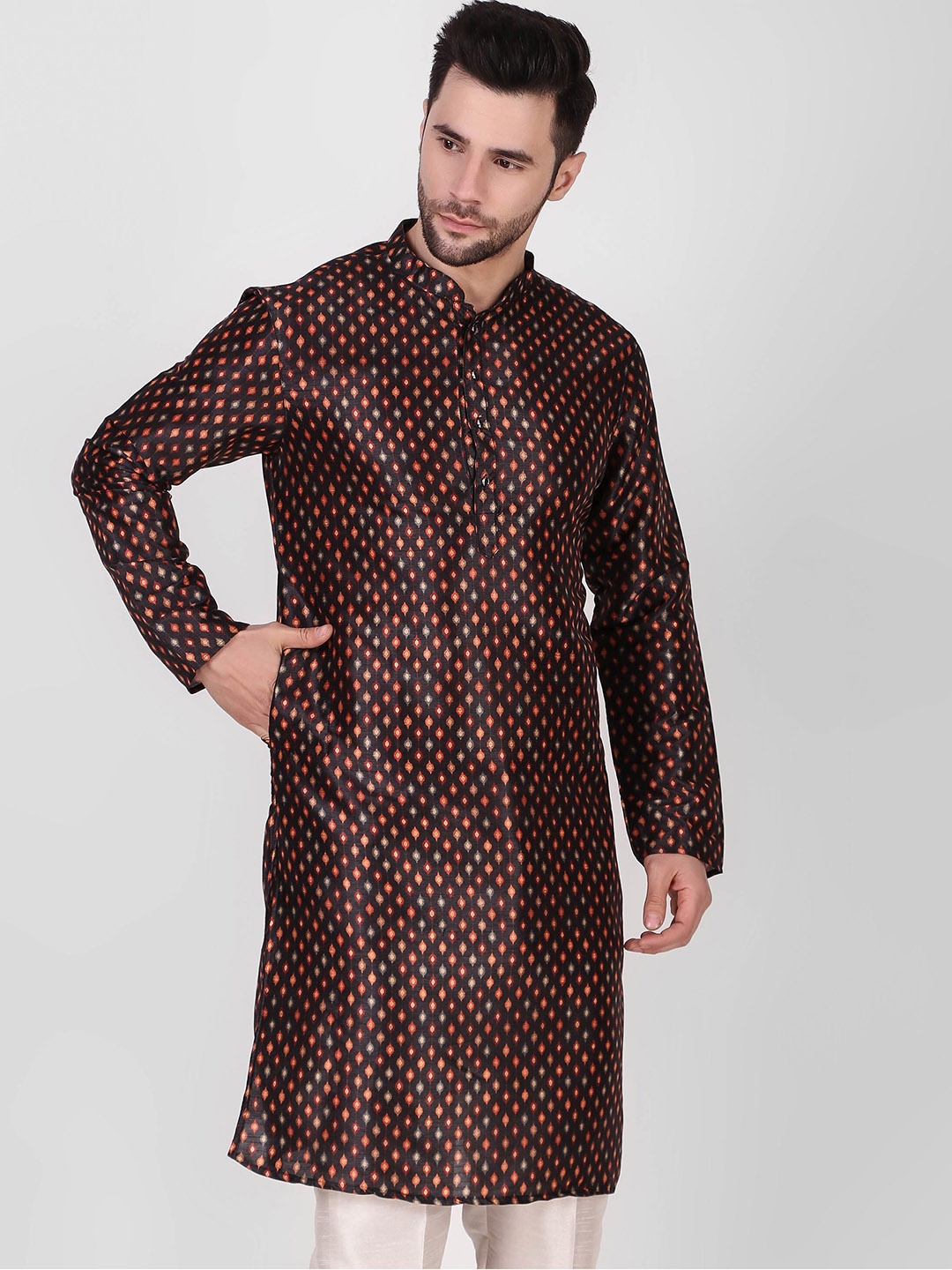 

Cult Indie Mandarin Collar Ethnic Motifs Printed Straight Kurta, Black