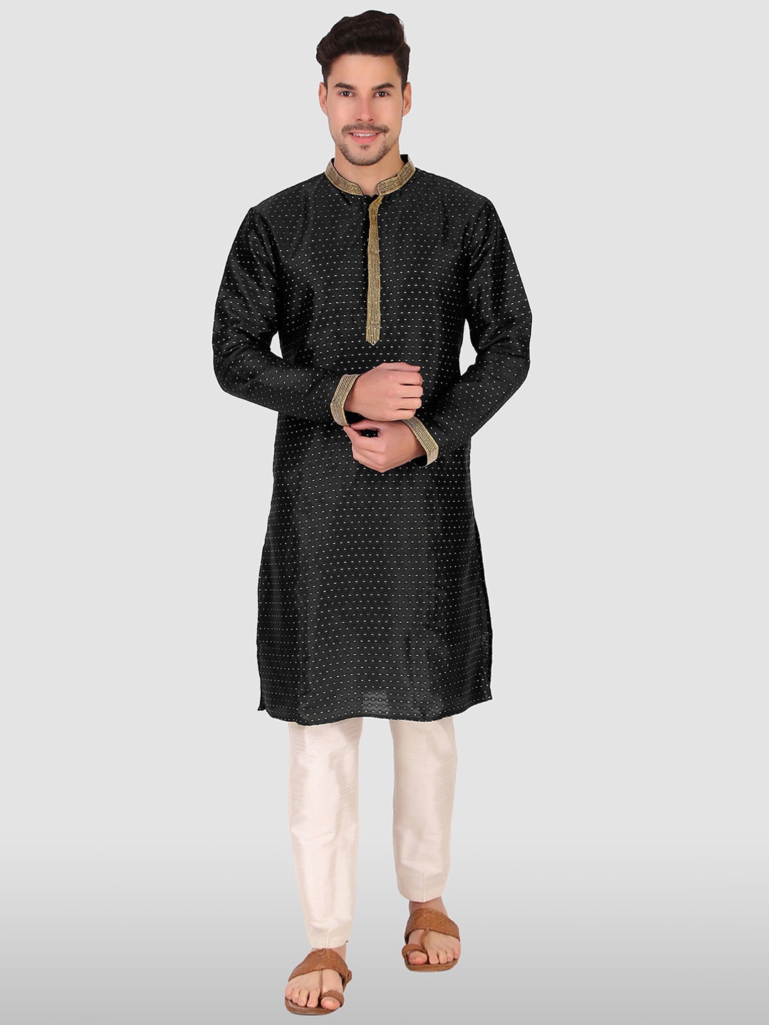 

Cult Indie Mandarin Collar Geometric Embroidered Jacquard Straight Kurta, Black