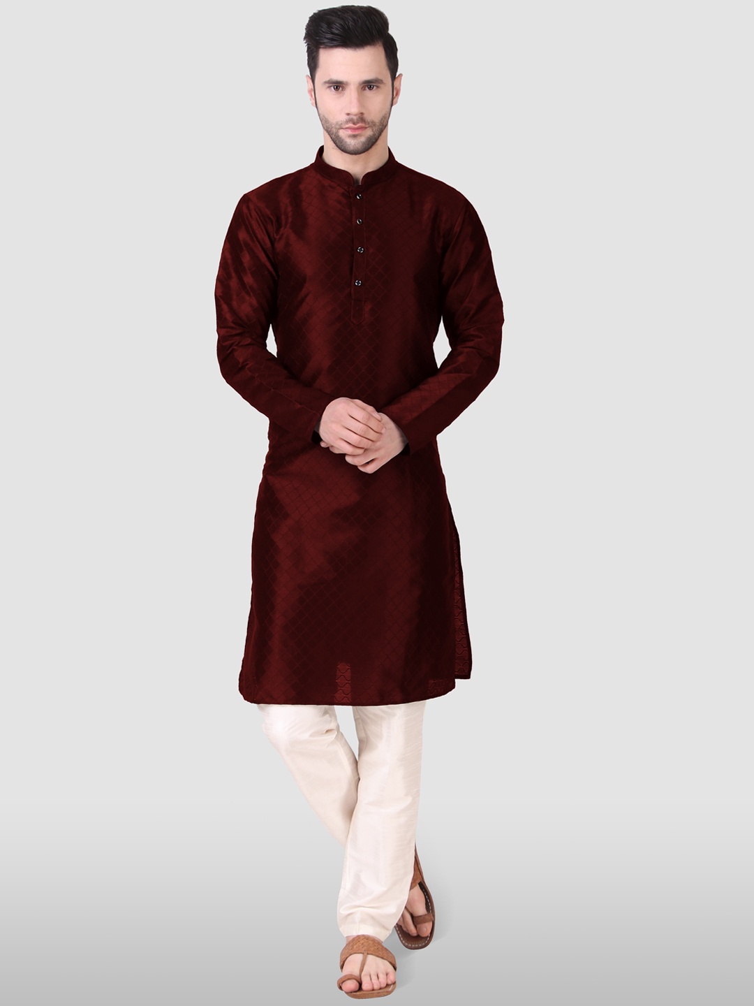 

Cult Indie Mandarin Collar Geometric Woven Design Straight Kurta, Maroon