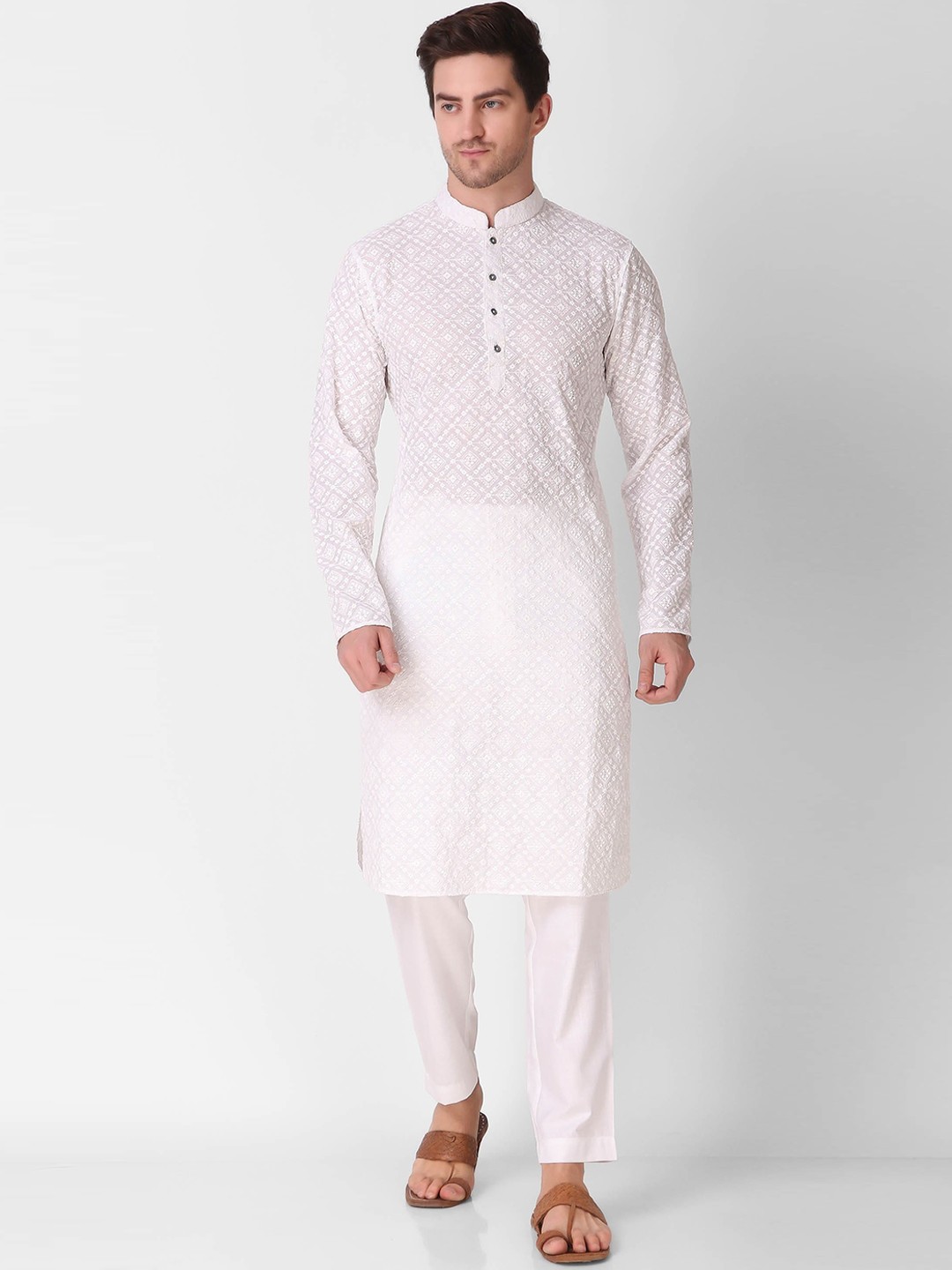 

Cult Indie Ethnic Motifs Embroidered Jacquard Kurta, White