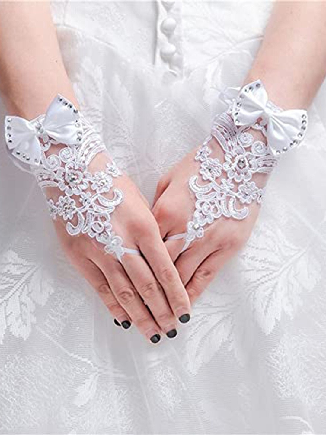 

COLOR STYLE Women Embroidered Gloves, White