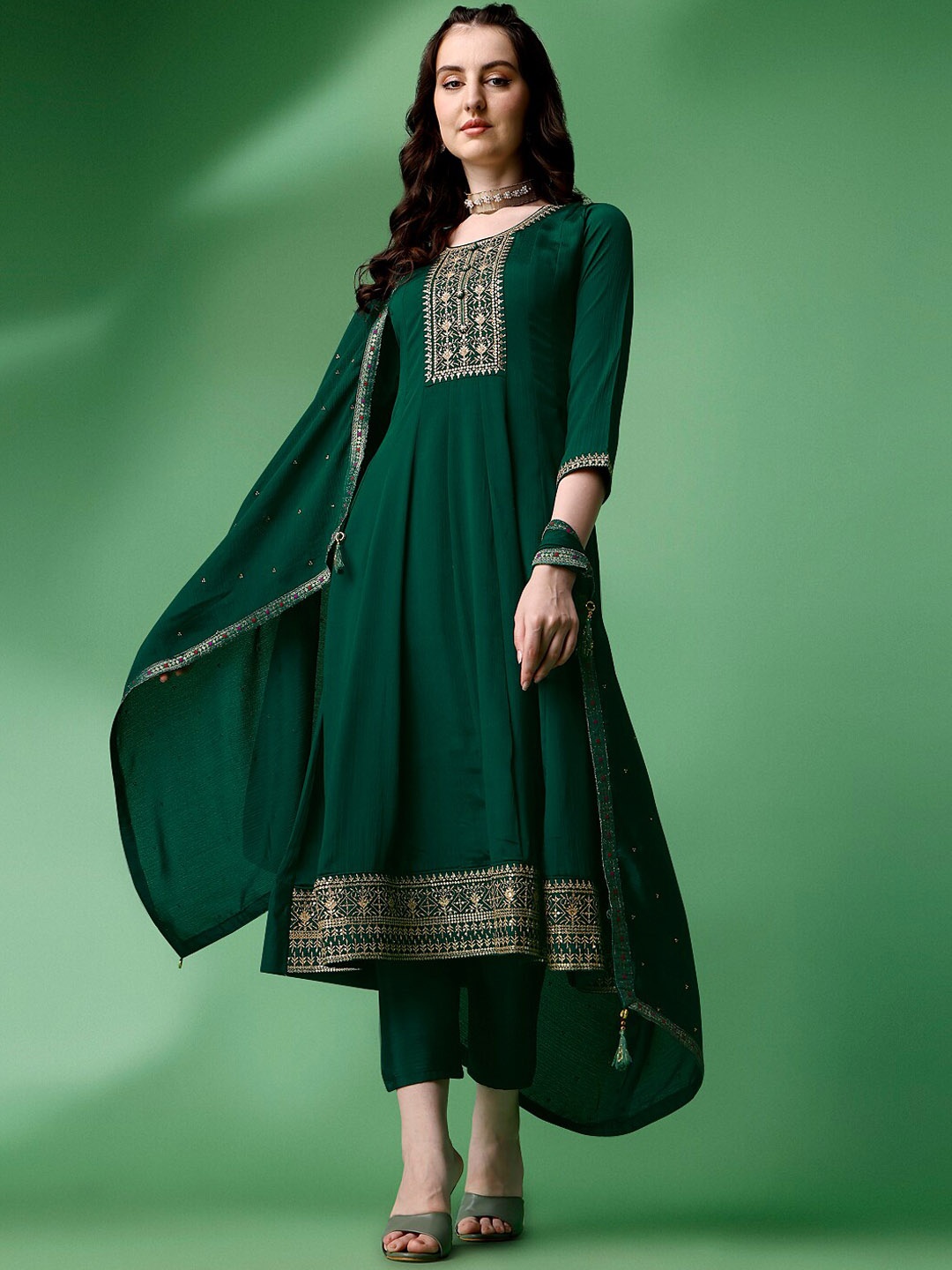 

Ziva Fashion Floral Yoke Design Sequinned Pure Silk Kurta with Trousers & With Dupatta, Green