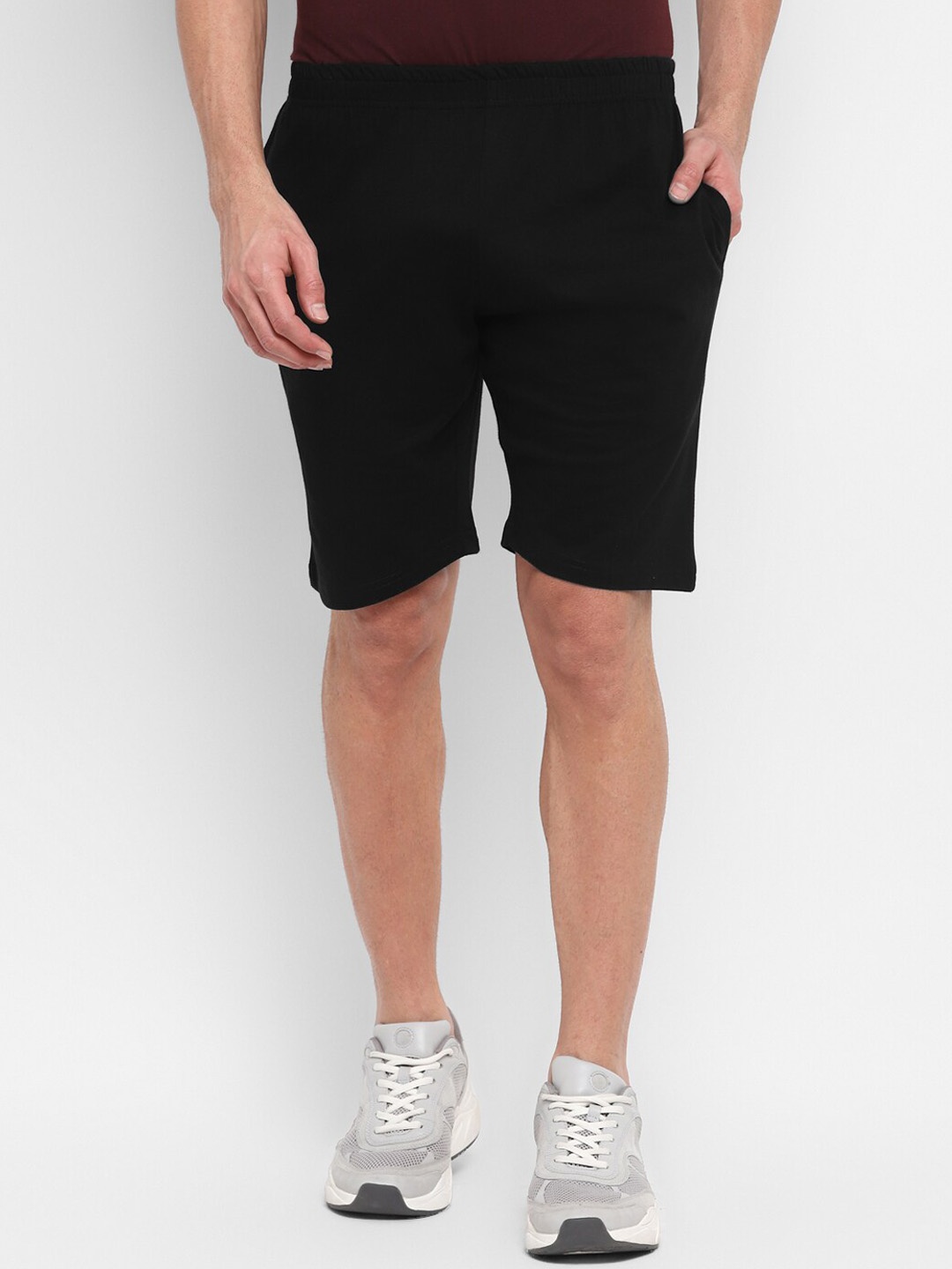 

appulse Men Mid-Rise Loose Fit Cotton Shorts, Black