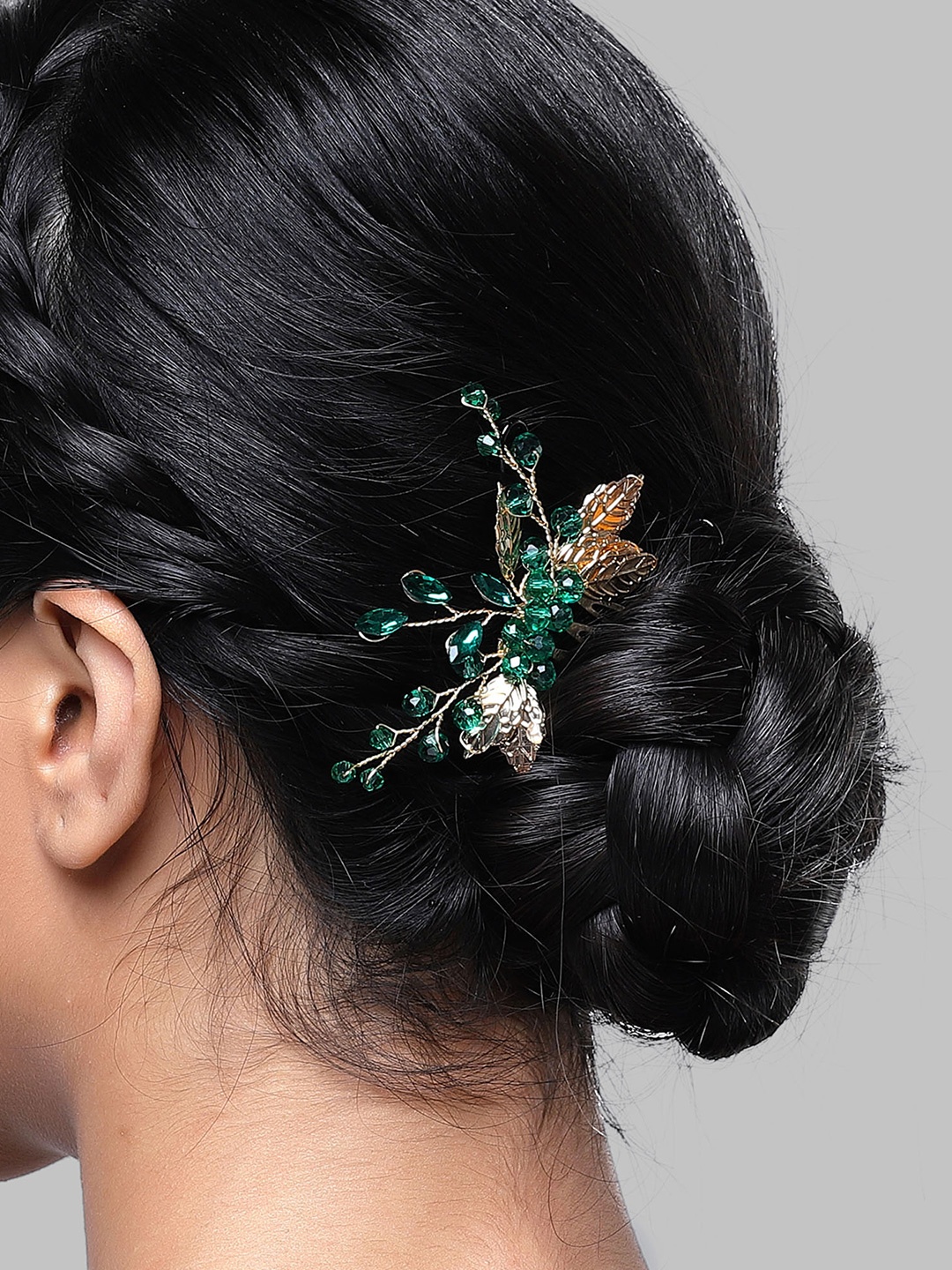 

Bohey by KARATCART Women Embellished Crystal Leaf Design Comb Pin, Gold