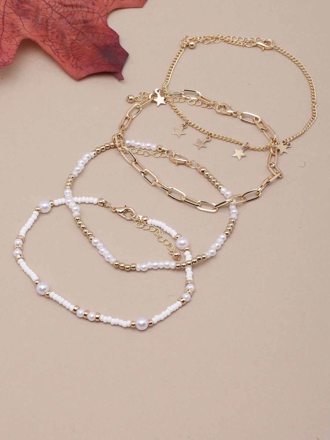 

DIVA WALK Set Of 4 Gold-Plated Beaded Anklets
