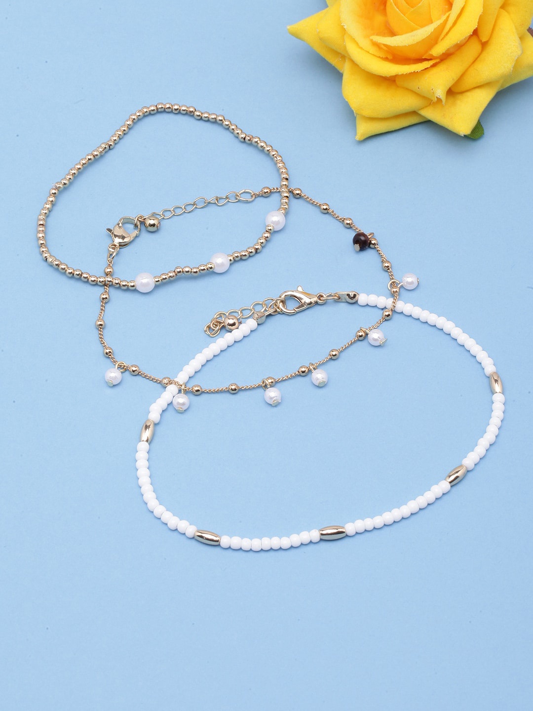 

DIVA WALK Set Of 3 Gold-Plated & Beaded Anklets