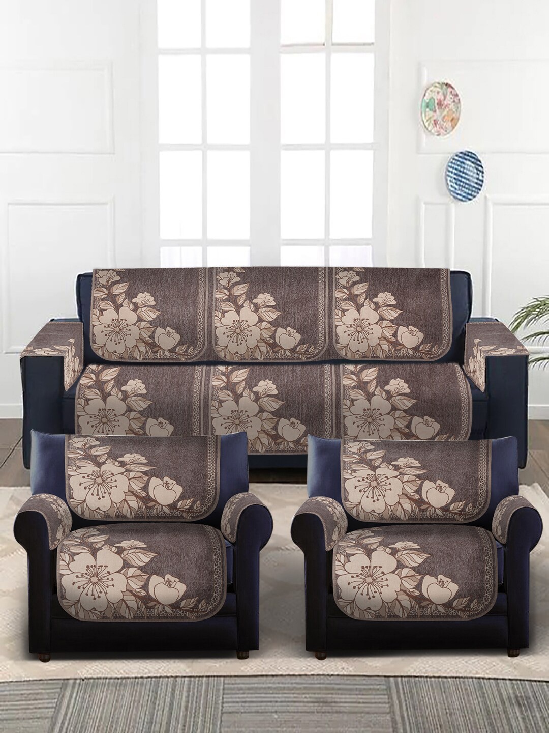 

MULTITEX Grey & Cream-Coloured Self-Designed 5-Seater Sofa Cover With Arms