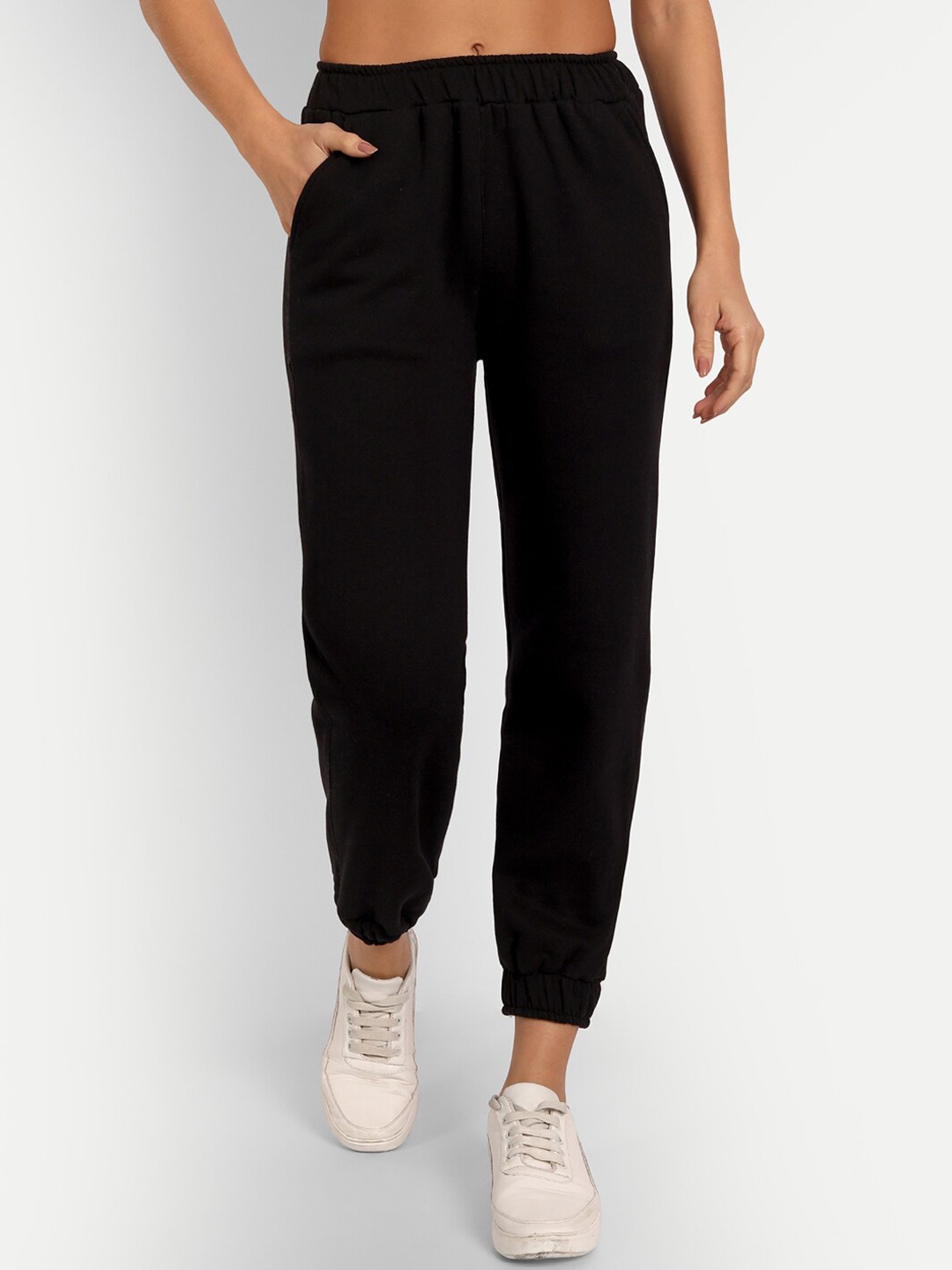 

COLOR CAPITAL Women Mid-Rise Regular Fit Joggers, Black