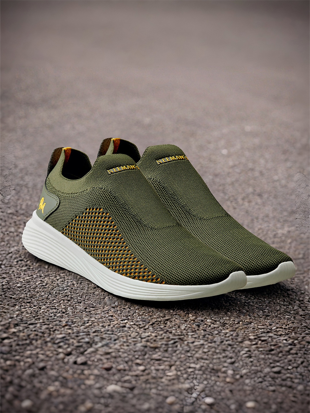 

NEEMANS Woven Design Slip-On Sneakers, Green