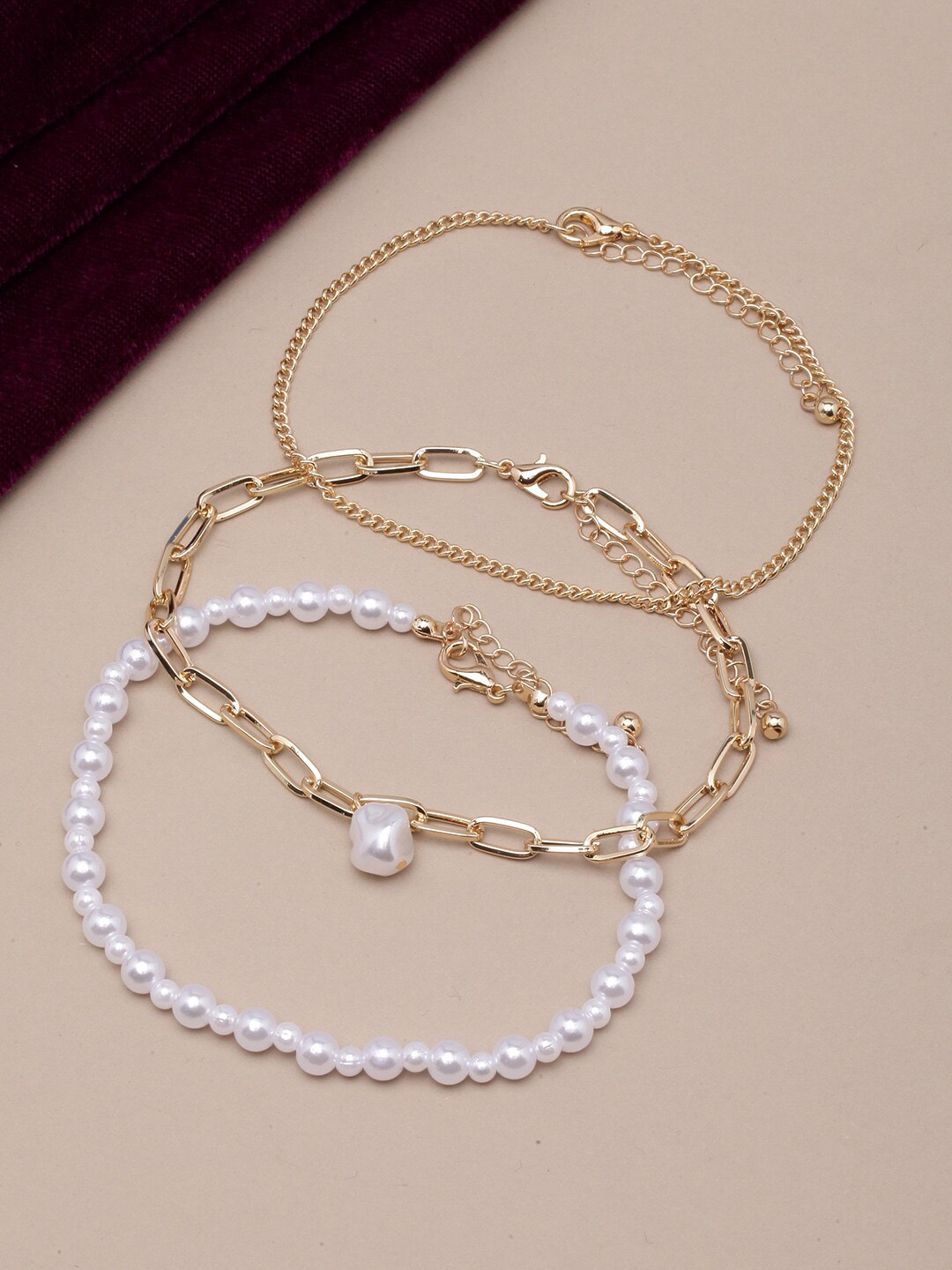 

DressBerry Set Of 3 Gold-Plated Beaded Anklets